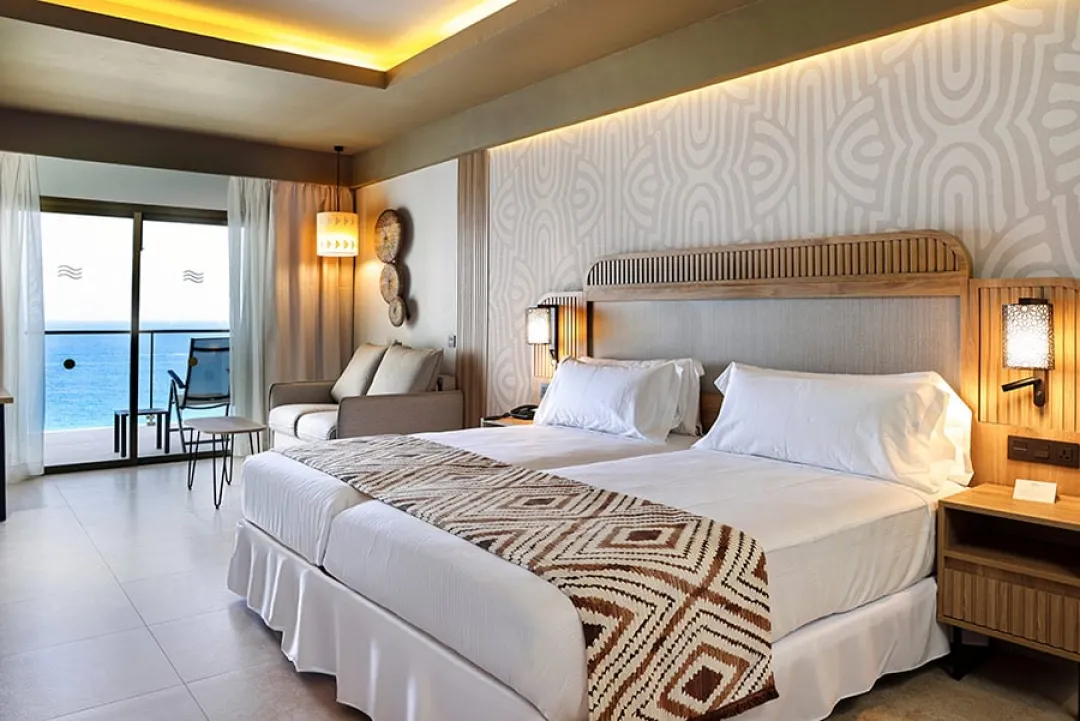 Odysseys Travel - Hotel Riu Palace Swahili - Junior Suite Partial Sea View - Bedroom
