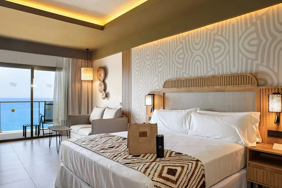 Odysseys Travel - Hotel Riu Palace Swahili - Junior Suite Ocean View Elite Club - Bedroom