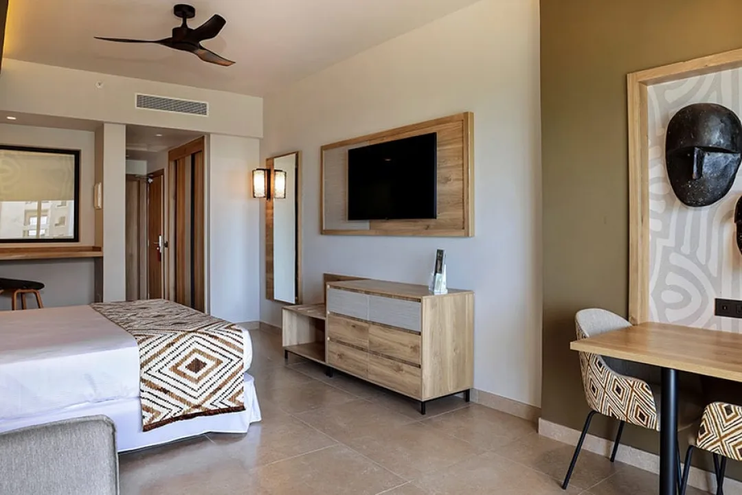 Odysseys Travel - Hotel Riu Palace Swahili - Junior Suite Ocean View Elite Club - Living Area
