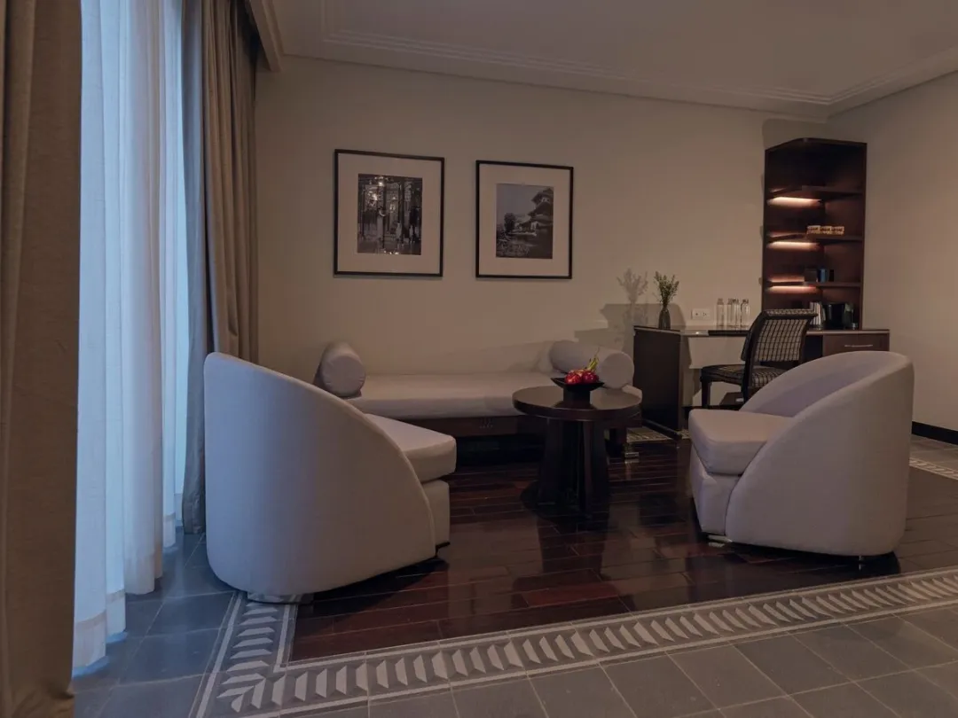 Odysseys Travel - Azerai La Residence, Hue - Deluxe Room - Sitting Area