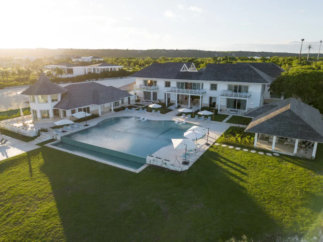 Odysseys Travel - Eden Roc Cap Cana - Villa Exterior