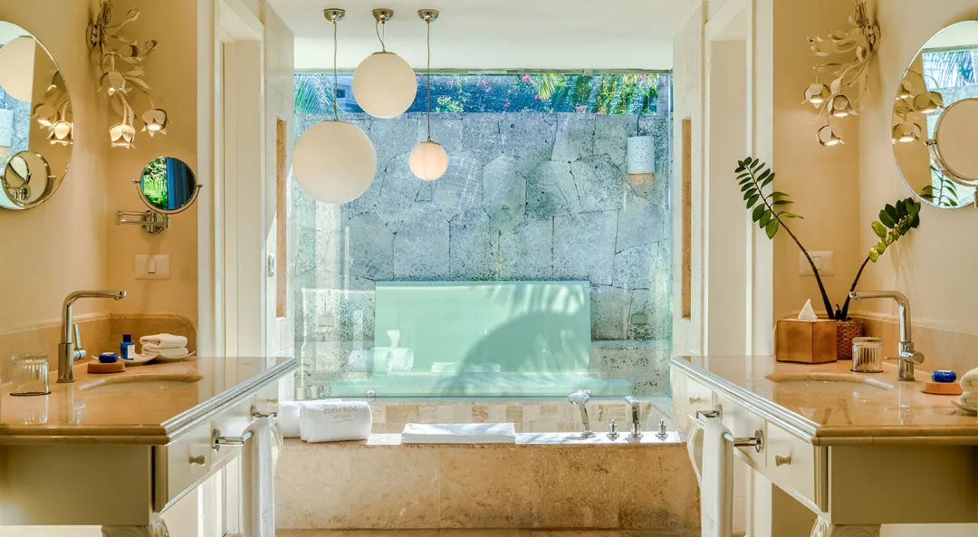 Odysseys Travel - Eden Roc Cap Cana - Luxury Pool Junior Suite - Bathroom