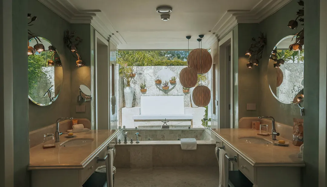 Odysseys Travel - Eden Roc Cap Cana - Luxury Pool One Bedroom Suite - Bathroom