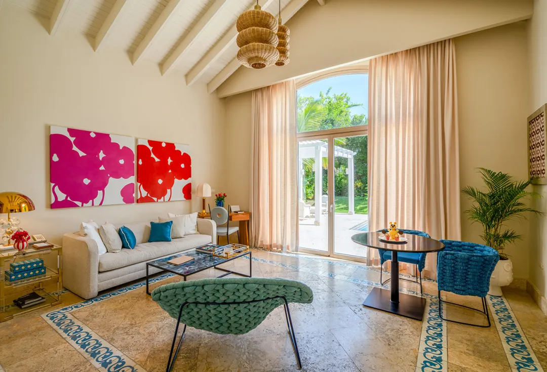 Odysseys Travel - Eden Roc Cap Cana - Luxury Pool Family Suite - Lounge