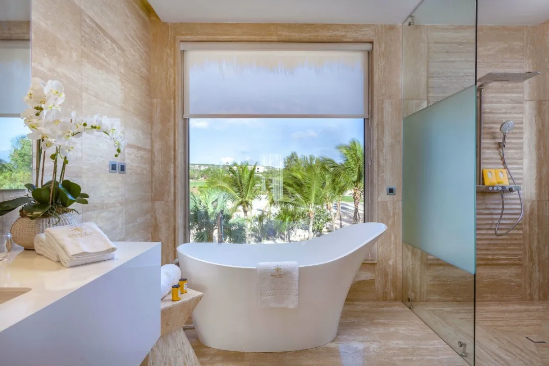 Odysseys Travel - Eden Roc Cap Cana - One Bedroom Beachfront Suite - Bathroom