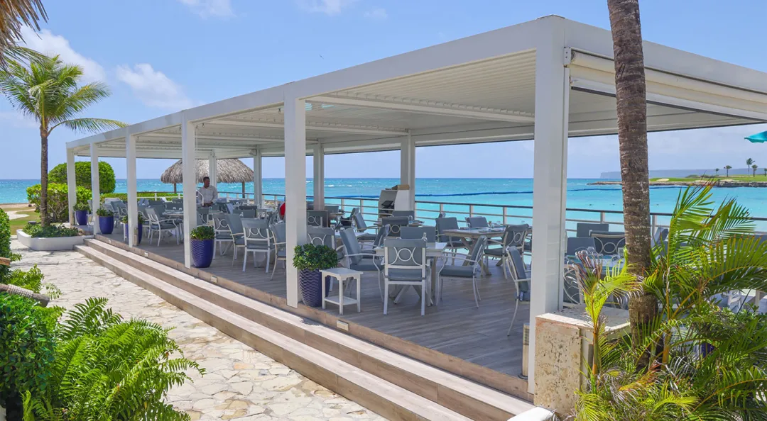 Odysseys Travel - Eden Roc Cap Cana - La Palapa - Terrace set up