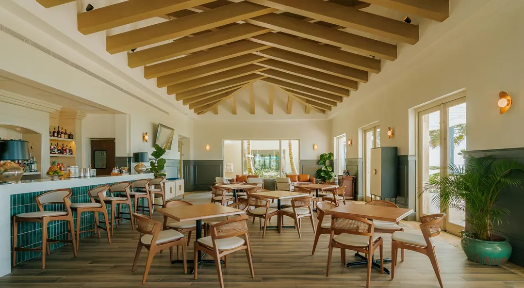 Odysseys Travel - Eden Roc Cap Cana - Punta Espada Restaurant - Interior set up