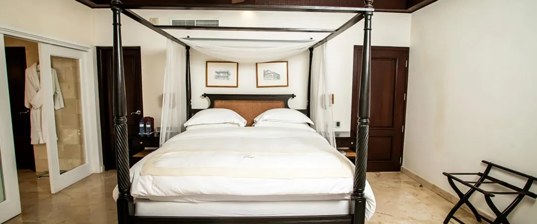 Odysseys Travel - Casa Colonial Beach and Spa - Deluxe Suite Ocean Front - King Bed