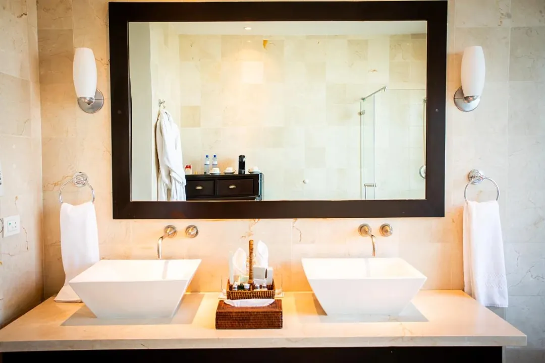 Odysseys Travel - Casa Colonial Beach and Spa - Deluxe Suite Tropical View - Second Bathroom