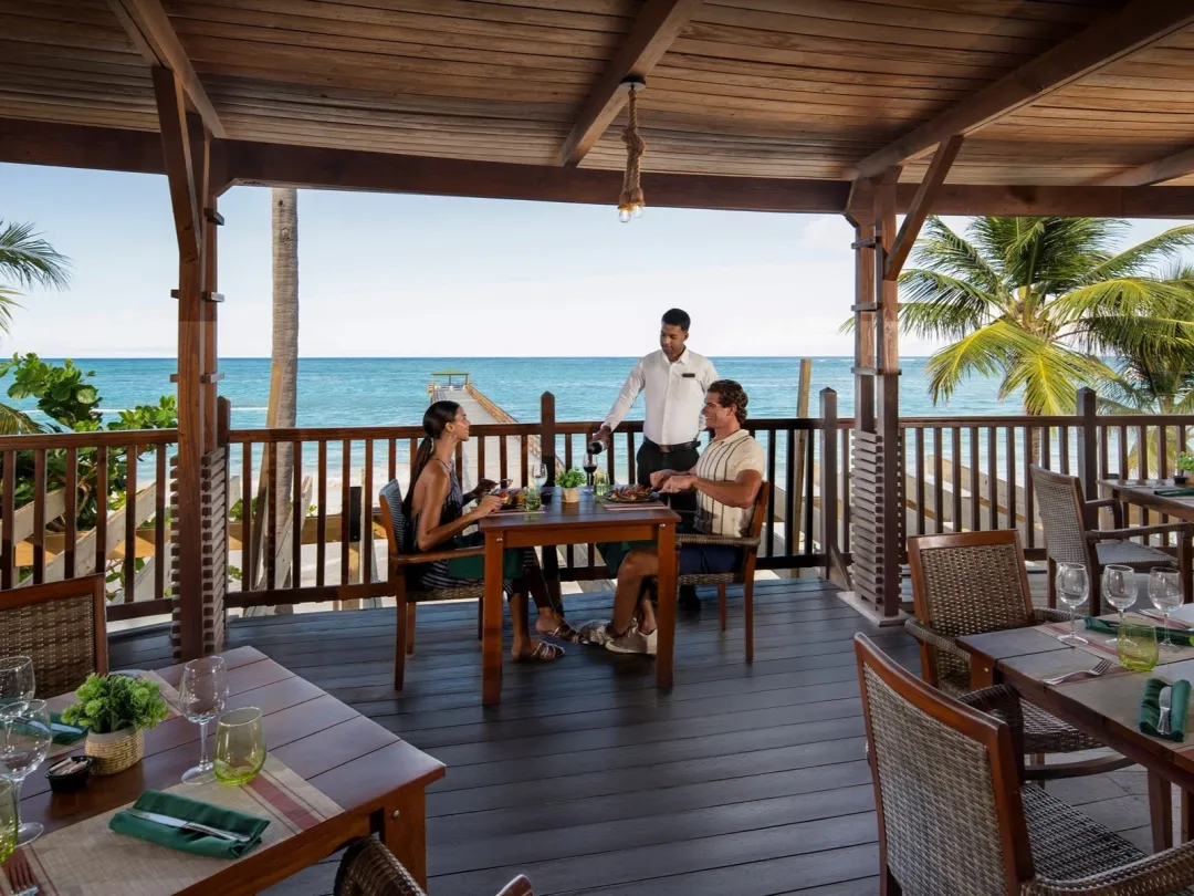Odysseys Travel - Impressive Premium Punta Cana - Premium Restaurant - Interior set up