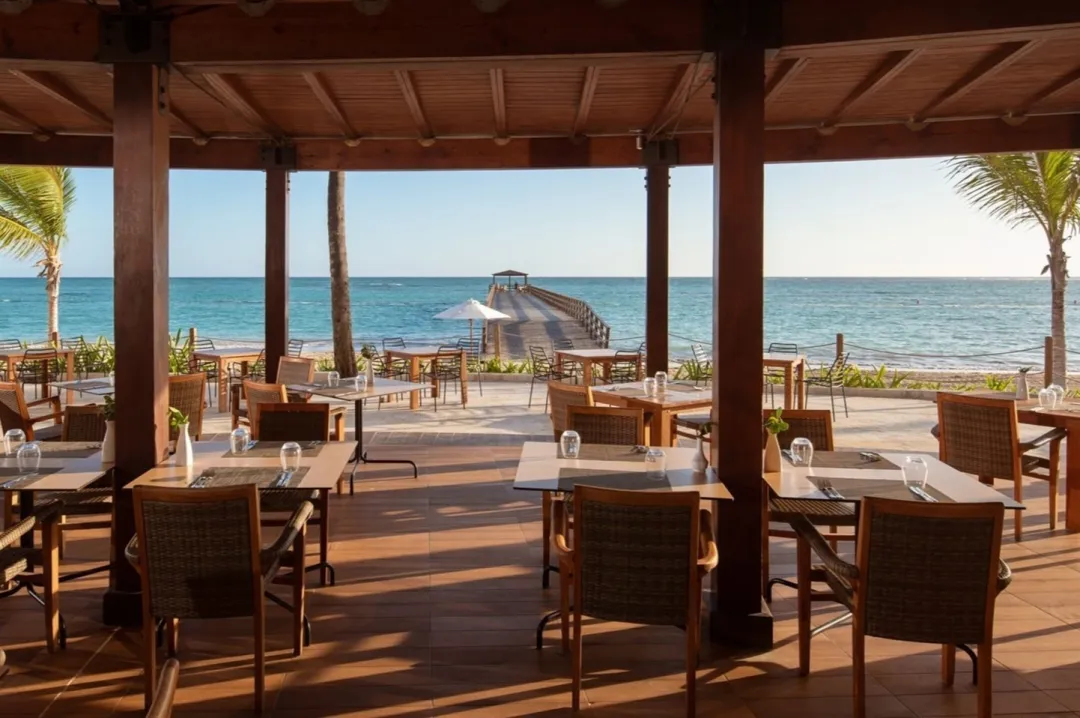 Odysseys Travel - Impressive Premium Punta Cana - On The Grill - Interior set up