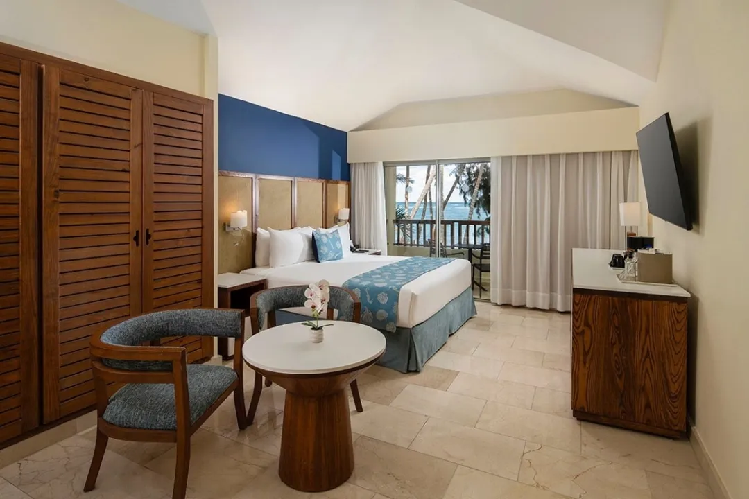 Odysseys Travel - Impressive Punta Cana - Rooms - Ocean View Room - Seating Area