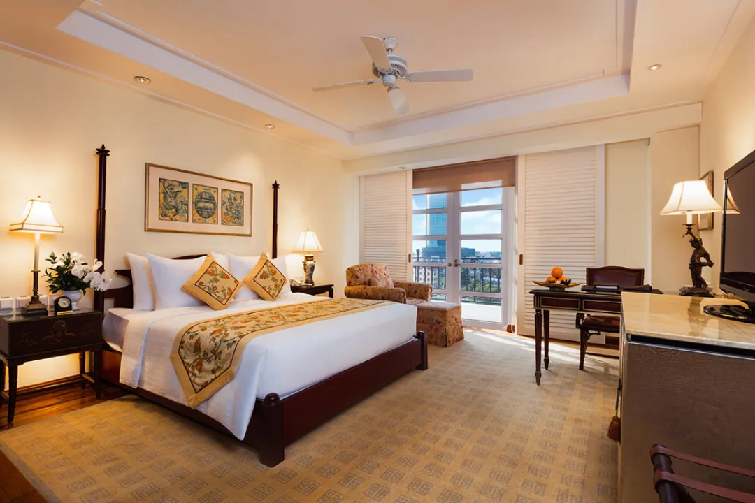 Odysseys Travel - Indochine Palace Hue - Palace Deluxe - Bedroom