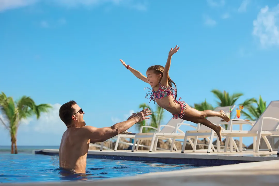 Odysseys Travel - Dreams Onyx - Family Pool