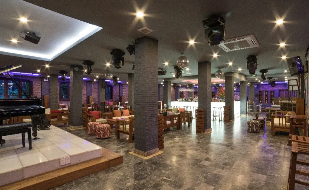 Lobby Bar