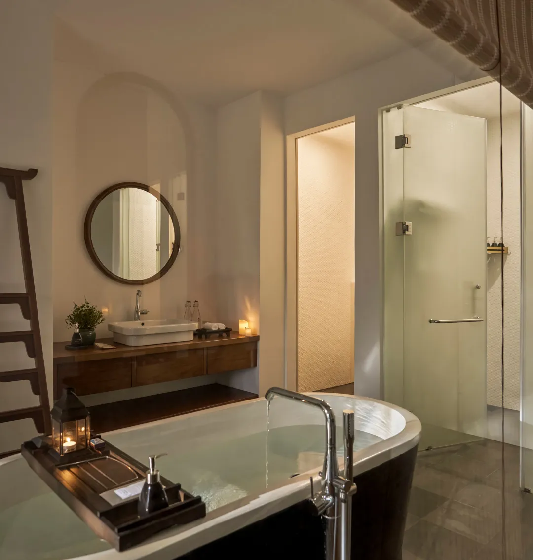 Superior Suite - Bathroom View