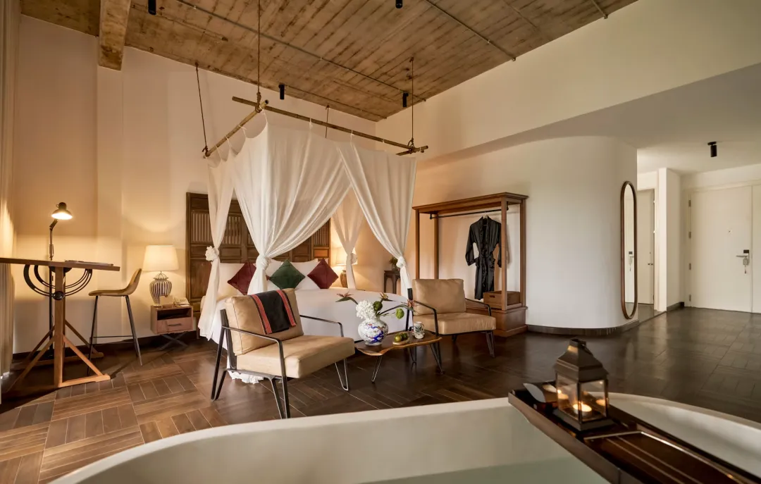 Superior Suite - King Bed
