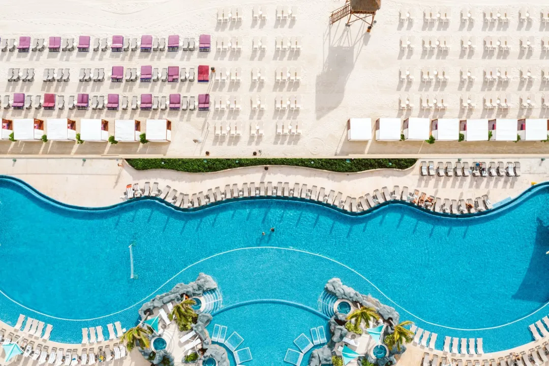 Odysseys Travel - Hard Rock Hotel Cancun - Pool Experience