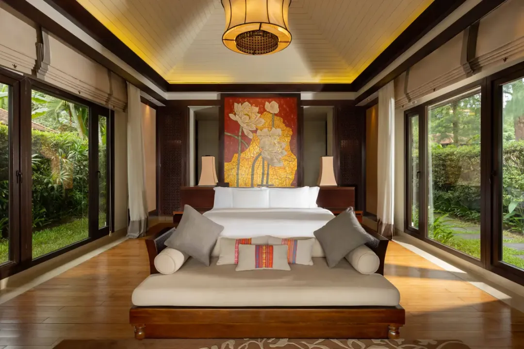 Beach Pool Villa - King Bed