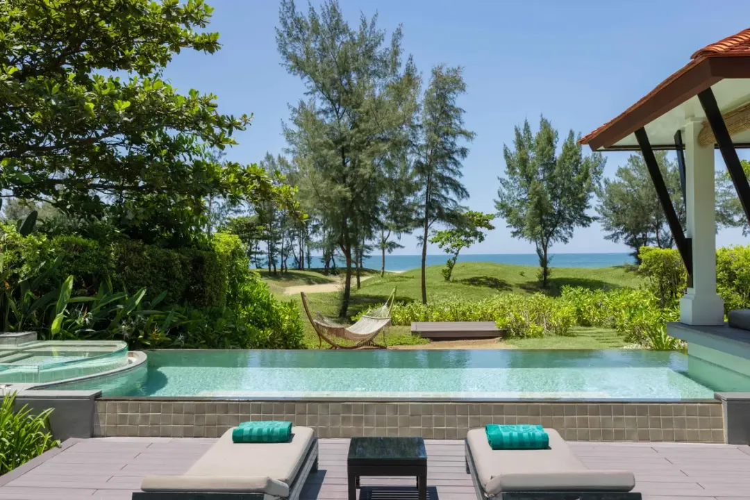 Wellbeing Pool Villa - Pool Lounge