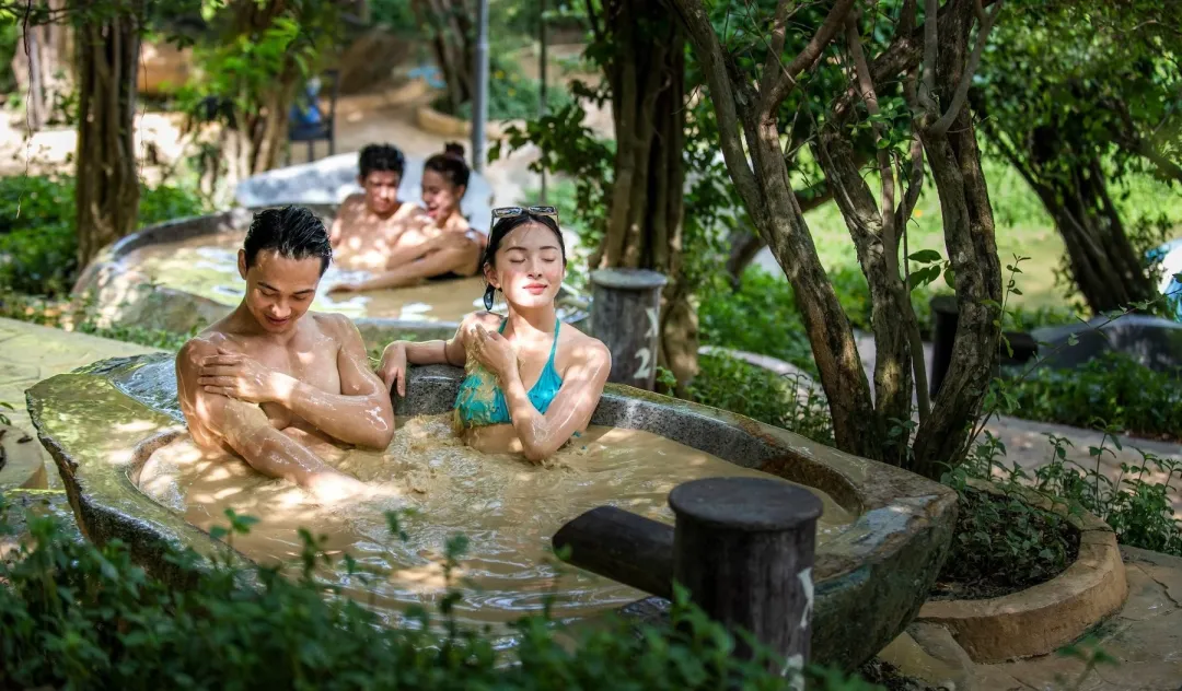 Hon Tam Resort - Mud Bath
