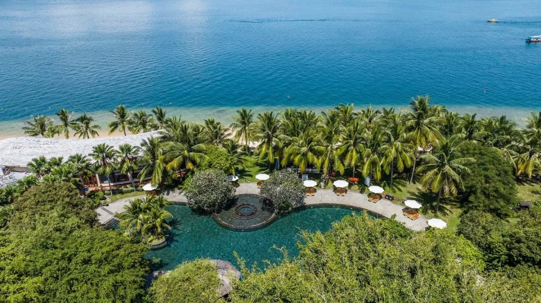 Hon Tam Resort - Pool Aerial View