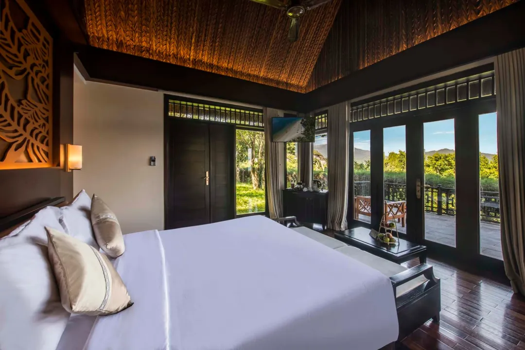Bungalow Deluxe Seaview - King Bed View
