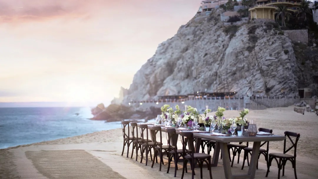 Odysseys Travel - Waldorf Astoria Los Cabos Pedregal - Mar y Leña - Beach Dining Setup