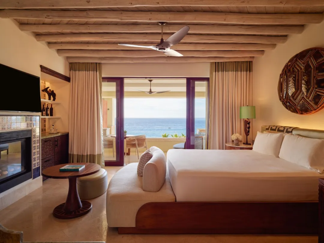 Odysseys Travel - Waldorf Astoria Los Cabos Pedregal - King Corner Ocean View with Plunge Pool - Bedroom