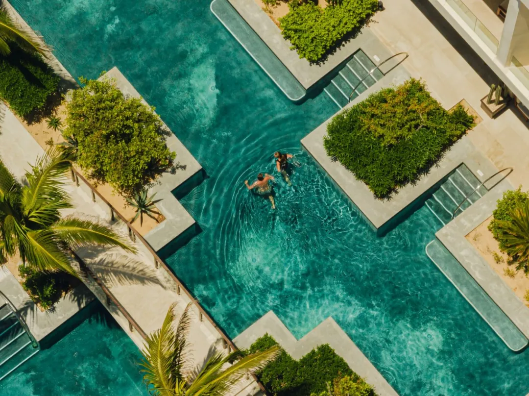 Odysseys Travel - Nobu Hotel Los Cabos - Deluxe Swim-Up - Swim-Up Pool