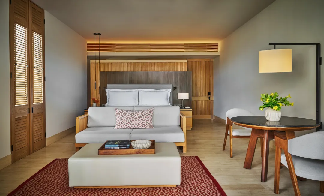 Odysseys Travel - Montage Los Cabos - Coastal View King Room with Pool - Bedroom