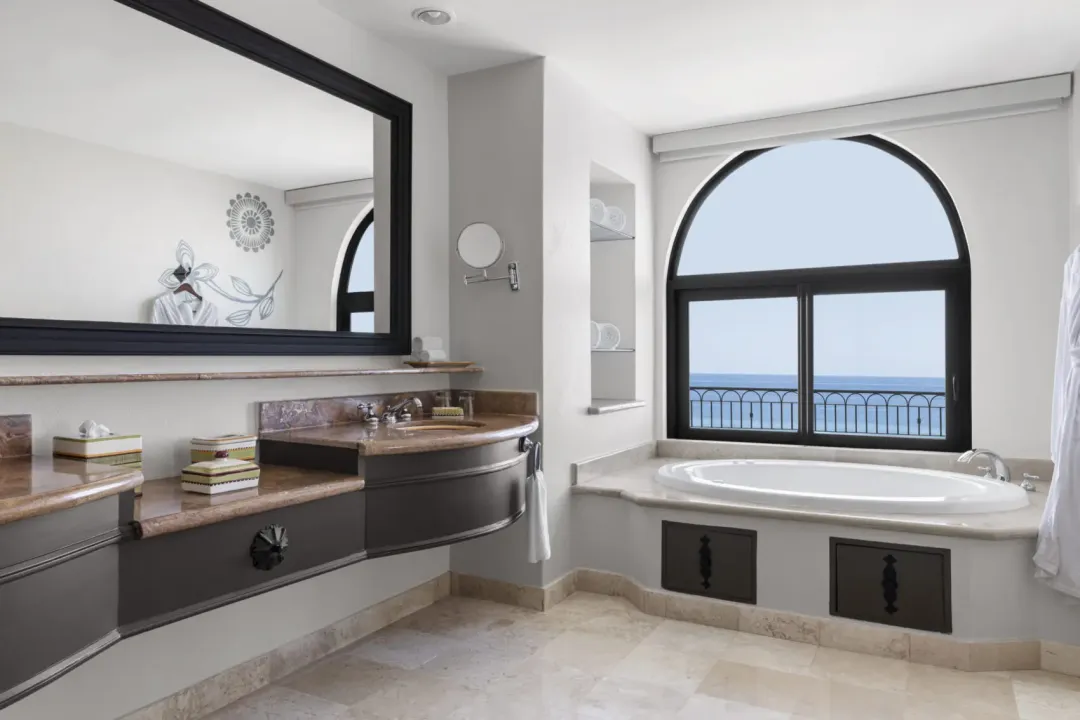 Odysseys Travel - Hilton Los Cabos - Governor Suite One Bedroom Oceanfront - Bathroom