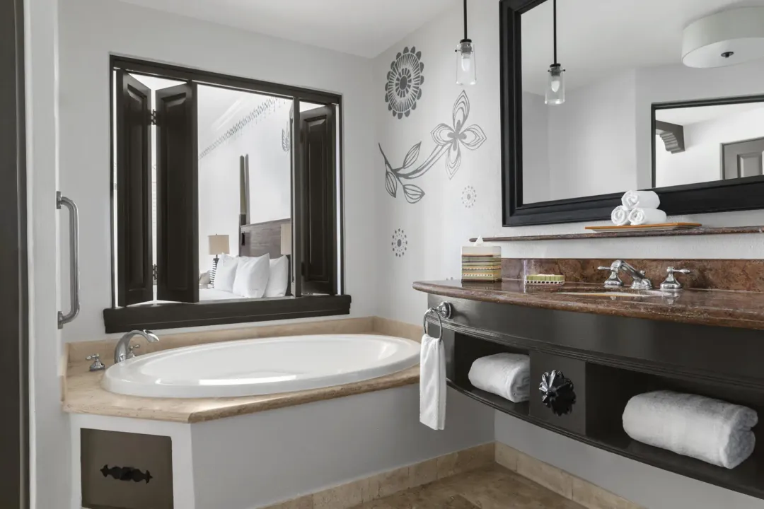 Odysseys Travel - Hilton Los Cabos - AltaMar Ocean View Balcony Queen Beds - Bathroom