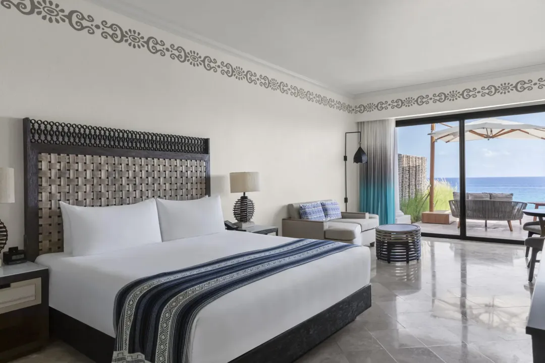 Odysseys Travel - Hilton Los Cabos - AltaMar Plunge Pool Suite Oceanfront - Bedroom