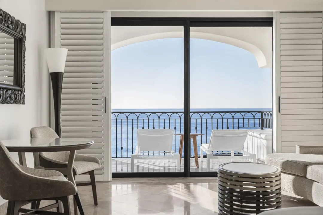 Odysseys Travel - Hilton Los Cabos - AltaMar Ocean View Balcony King Bed - Balcony