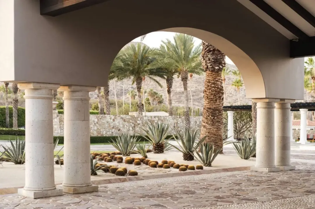 Odysseys Travel - Hilton Los Cabos - Arched Walkway