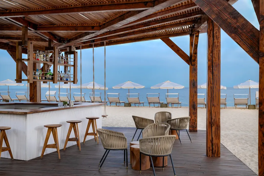 Odysseys Travel - Hilton Los Cabos - Enclave Beach Club & Lounge - Interior