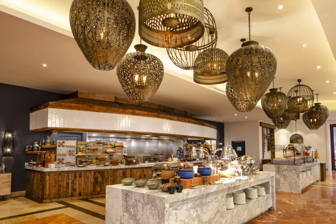 Odysseys Travel - Hilton Los Cabos - Talavera - Interior