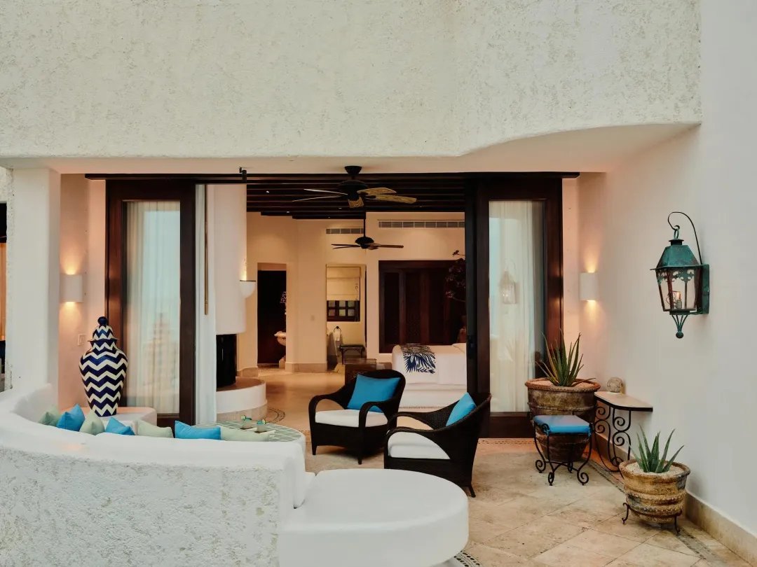 Odysseys Travel - Las Ventanas al Paraiso - Oceanfront Junior Suite - Living Area