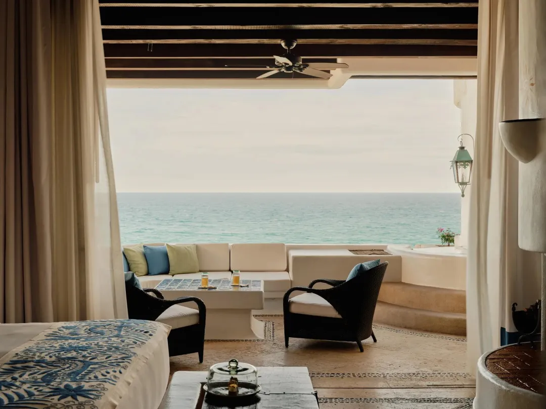 Odysseys Travel - Las Ventanas al Paraiso - Oceanfront Rooftop Terrace Junior Suite - Living Area