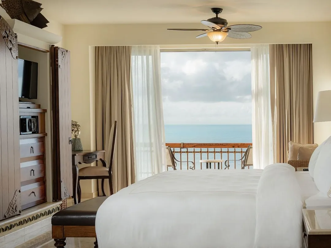 Odysseys Travel - Marquis Los Cabos - Junior Suite Ocean Front Double - Los Cabos