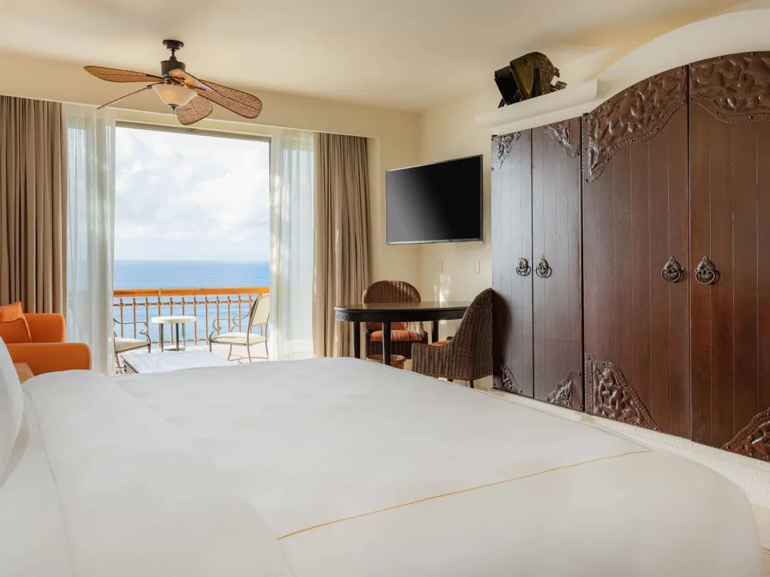 Odysseys Travel - Marquis Los Cabos - Junior Suite Ocean Front King - Los Cabos