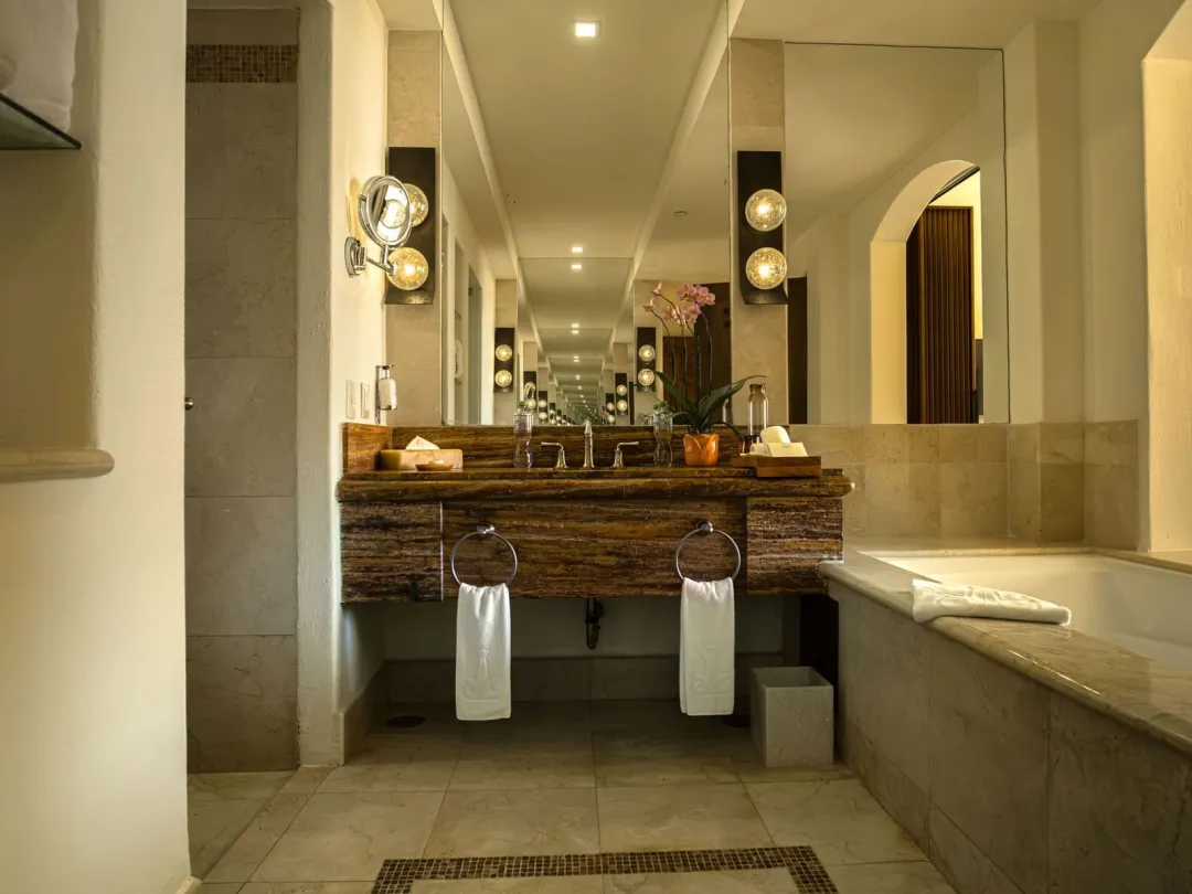 Odysseys Travel - Marquis Los Cabos - Master Suite - Los Cabos