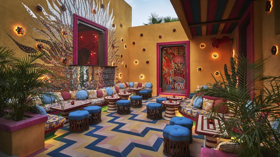 Odysseys Travel - Four Seasons Resort Los Cabos - Chiki - Courtyard Lounge