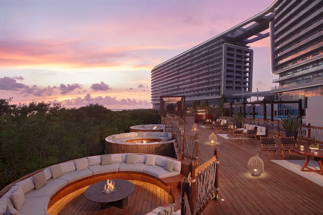 Odysseys Travel - Mondrian Cancun All Inclusive - Terrace At Dusk