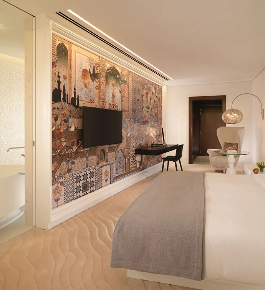 Odysseys Travel - Mondrian Doha - Signature Skyline - Desk Area