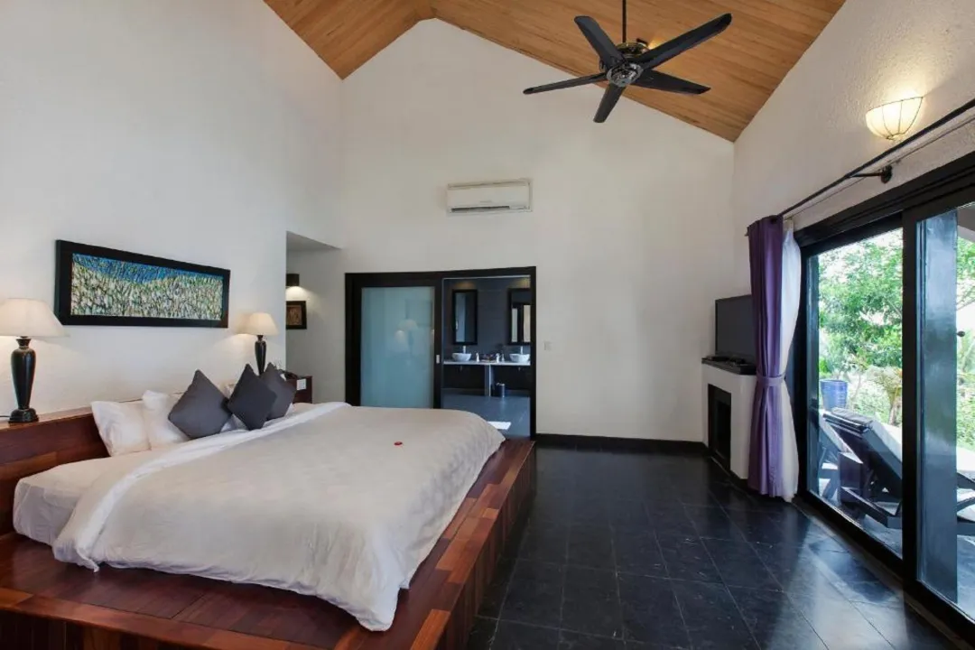 Odysseys Travel - Vedana Lagoon Resort & Spa - Hillside Pool Villa - Bedroom