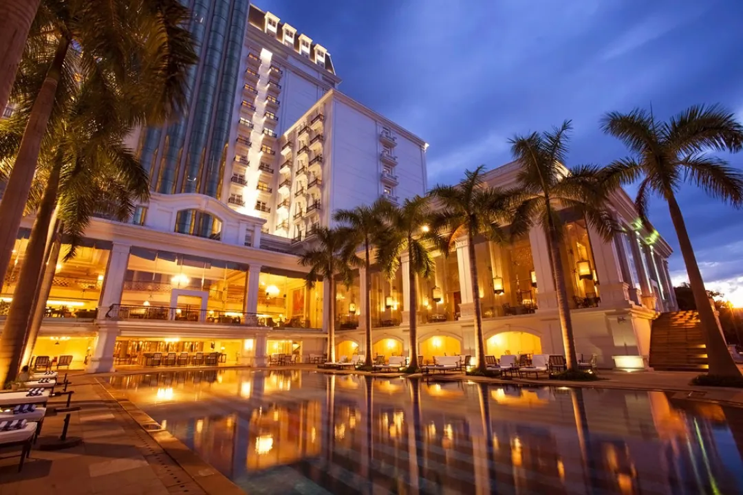 Odysseys Travel - Indochine Palace Hue - Hotel At Night