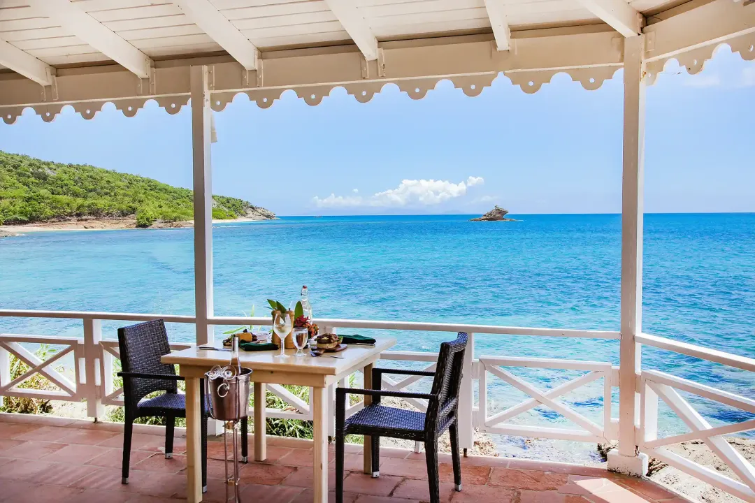 Odysseys Travel - Hawksbill Resort Antigua - PD’s Grille - Interior