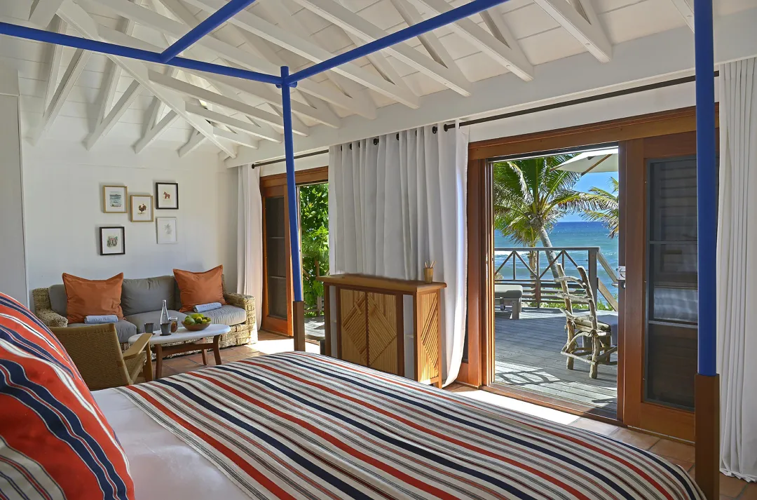 Odysseys Travel - Hotel Manapany - Rooms - Beach Family Suite - Bedroom